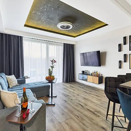 Golden Hour Apartments- Greeneri 33